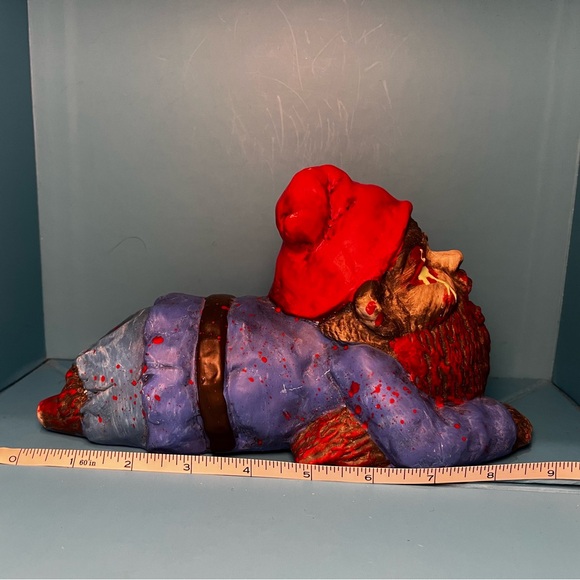 ThumbsUp! Zombie Gnome Crawler with GITD Eyes - Picture 9 of 10